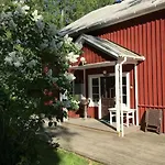 Ferienhaus Lantligt Naera Kastelholms Golf Och Smakbyn *