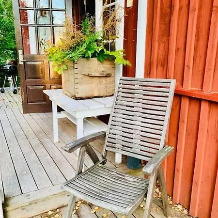 Lantligt Naera Kastelholms Golf Och Smakbyn Casa de Férias Tosarby